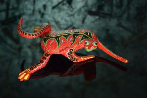 Santa Fe product photographer – painted lizard figurine on dramatic background